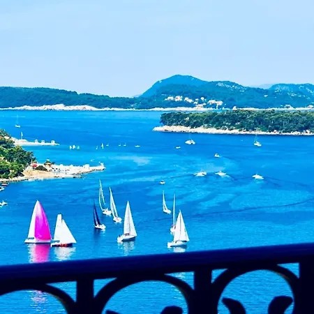 Διαμέρισμα Seaside With Views, Balcony,terrace