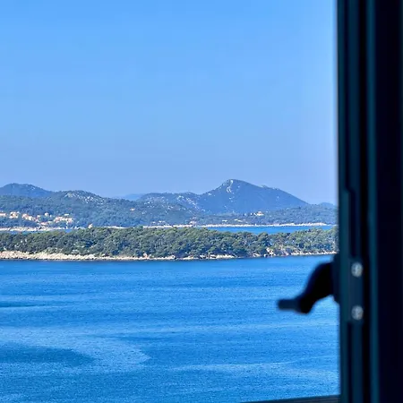 Διαμέρισμα Seaside With Views, Balcony,terrace