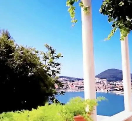 Seaside With Views, Balcony,terrace * Ντουμπρόβνικ
